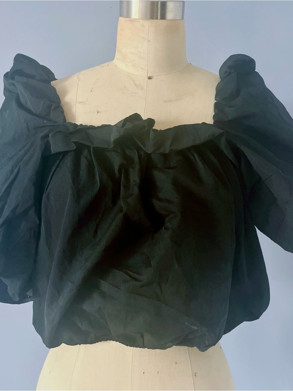 Zara - Crop top with Puffy Sleeve - Size M